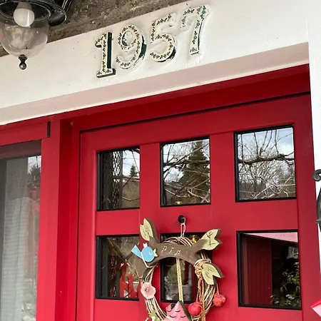 Gospodarstwo agroturystyczne 1957 To Rodo Kai To Roido